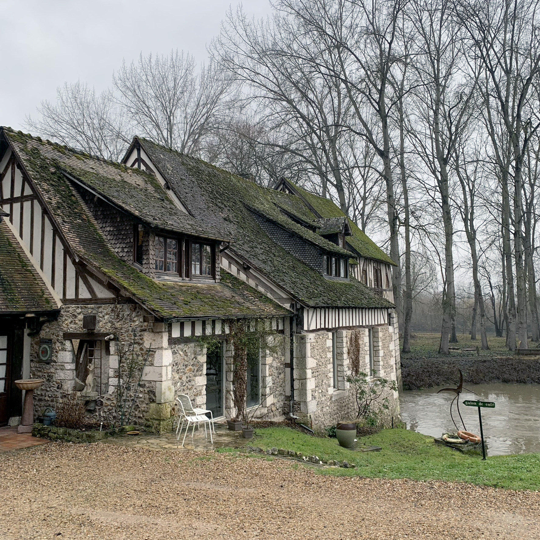 Moulin d'Andé, bâtiment du douzième siècle